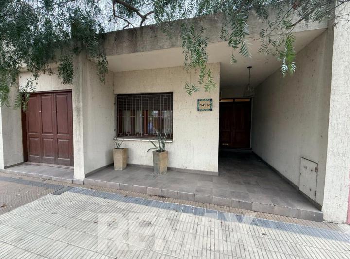 Casa · 173m² · 7 Ambientes · 1 Cochera