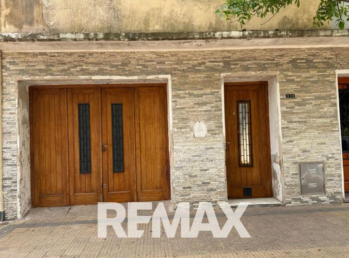 Casa · 160m² · 5 Ambientes · 1 Cochera