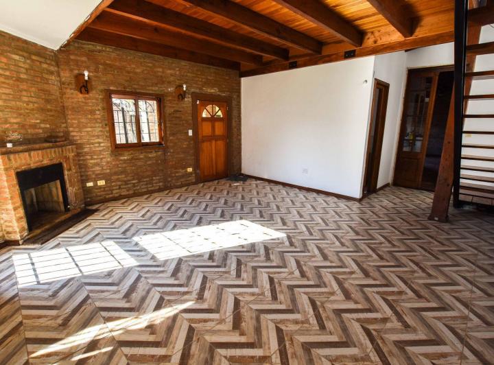 Casa · 165m² · 5 Ambientes · 1 Cochera