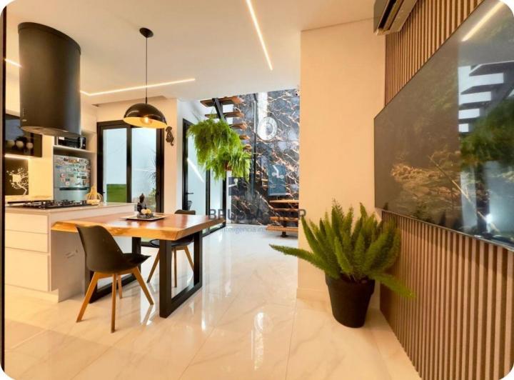 Casa · 102m² · 3 Ambientes