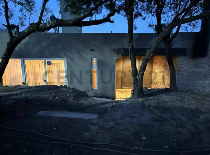 Casa · 137m² · 3 Ambientes · 1 Cochera