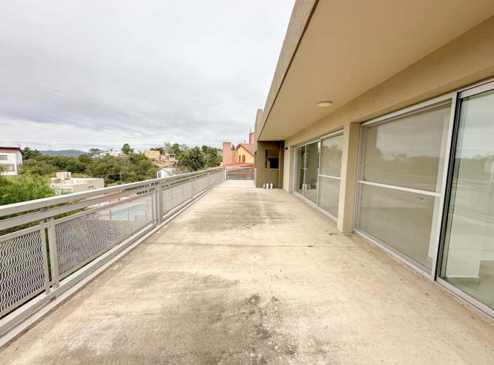 Casa · 150m² · 7 Ambientes · 2 Cocheras