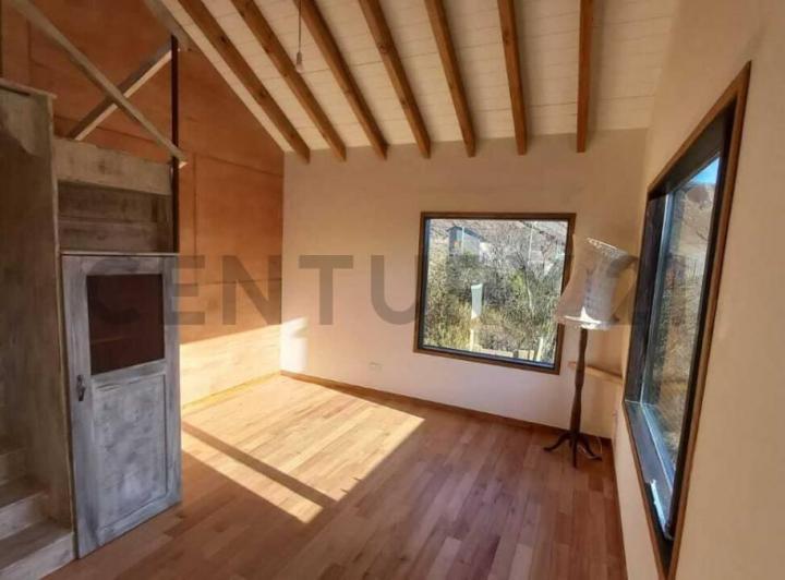 Hotel · 200m² · 10 Ambientes · 1 Cochera