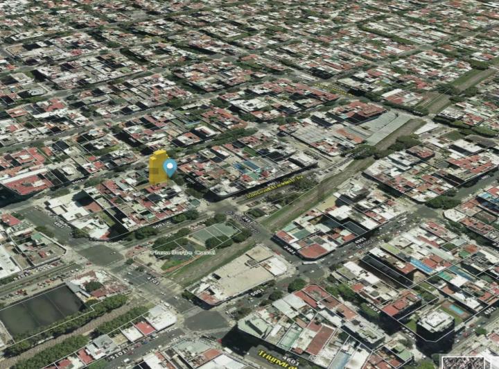 Terreno · 240m²