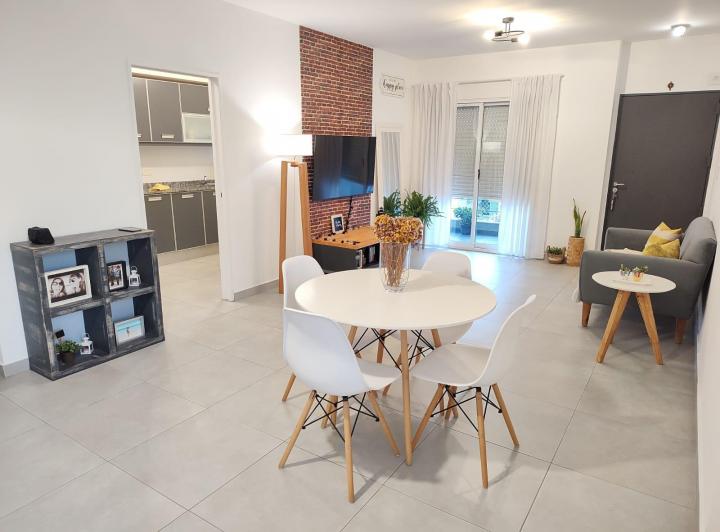 Departamento · 80m² · 2 Ambientes · 1 Cochera
