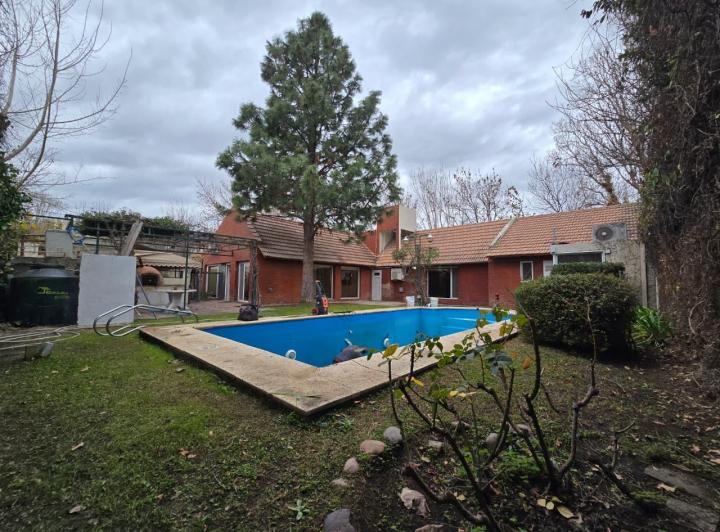 Casa · 218m²