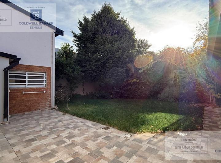 Casa · 193m² · 6 Ambientes · 2 Cocheras