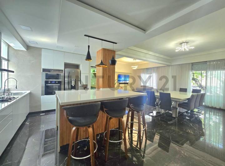 Departamento · 114m² · 4 Ambientes