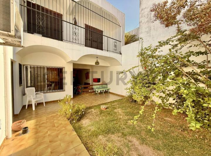 Casa · 150m² · 5 Ambientes · 1 Cochera