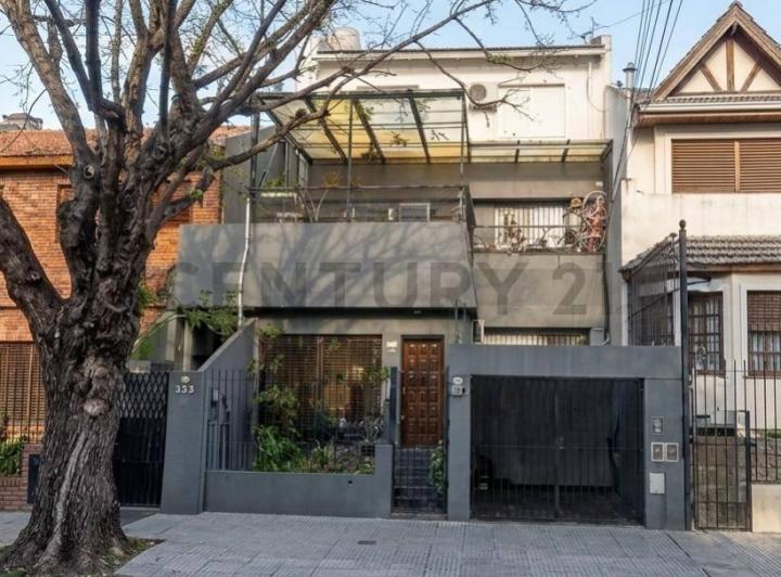 Casa · 130m² · 4 Ambientes · 1 Cochera
