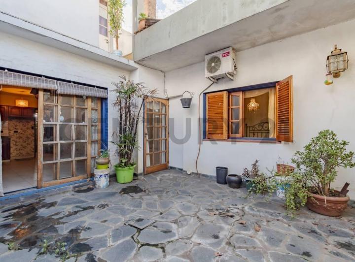 Casa · 180m² · 5 Ambientes · 1 Cochera