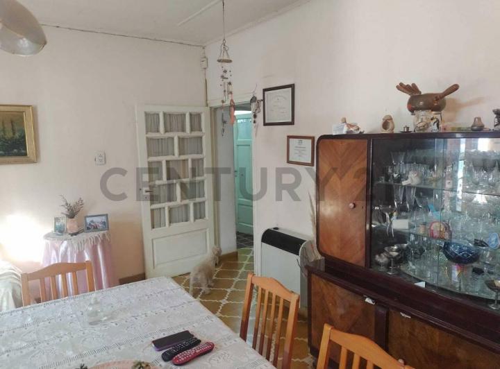 Casa · 176m² · 3 Ambientes · 1 Cochera