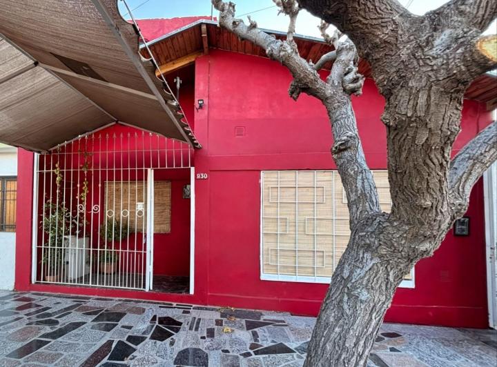 Casa · 162m² · 8 Ambientes