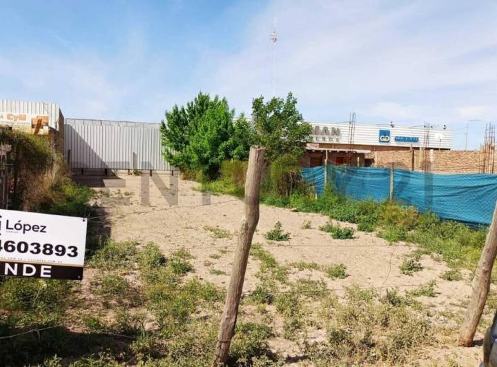 Terreno · 400m²