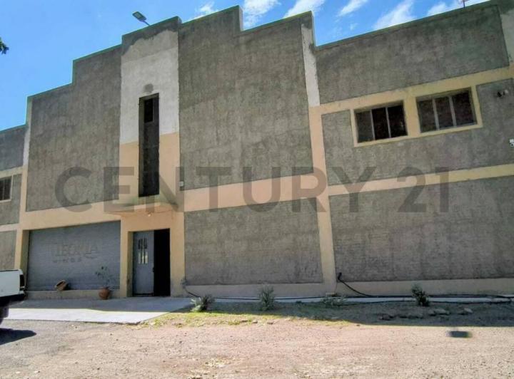 Depósito · 1250m² · 4 Ambientes · 1 Cochera