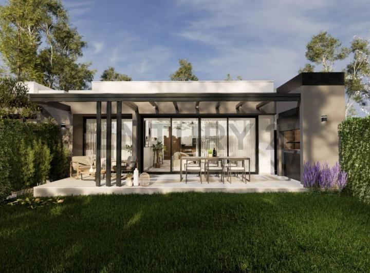 Casa · 162m² · 4 Ambientes · 2 Cocheras