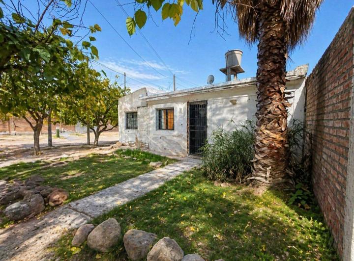 Casa · 110m² · 4 Ambientes · 2 Cocheras