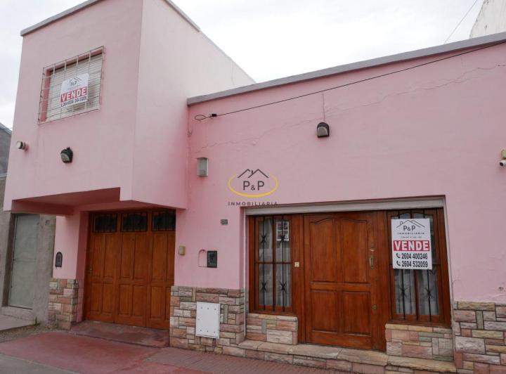 Casa · 150m² · 6 Ambientes · 1 Cochera
