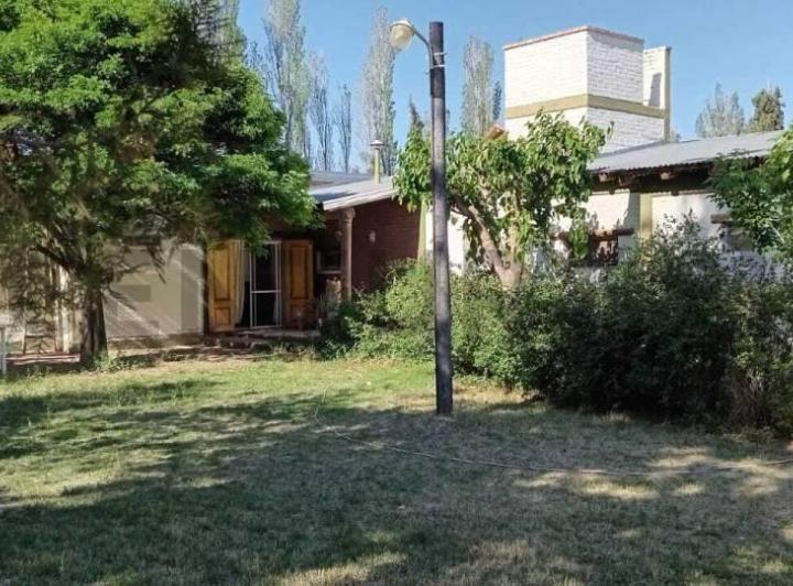 Casa · 180m² · 4 Ambientes · 1 Cochera