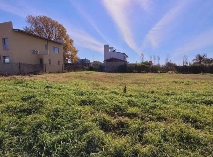 Terreno · 400m²