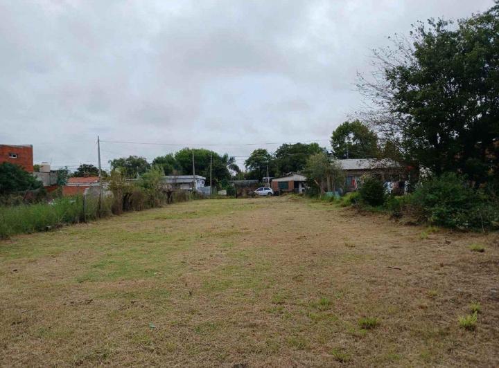 Terreno · 718m²