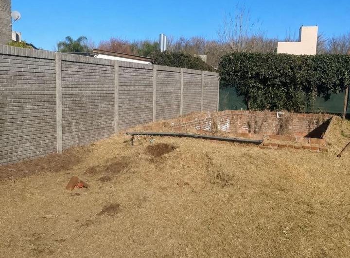 Terreno · 217m²