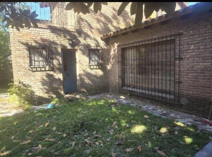 Casa · 137m² · 5 Ambientes · 1 Cochera