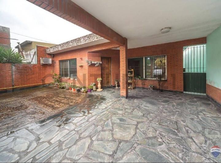 Casa · 149m² · 5 Ambientes · 1 Cochera