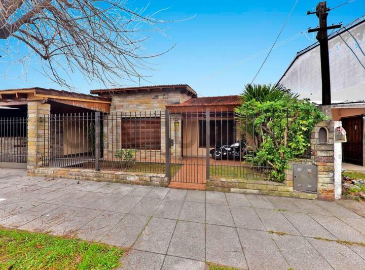 Casa · 148m² · 5 Ambientes · 1 Cochera