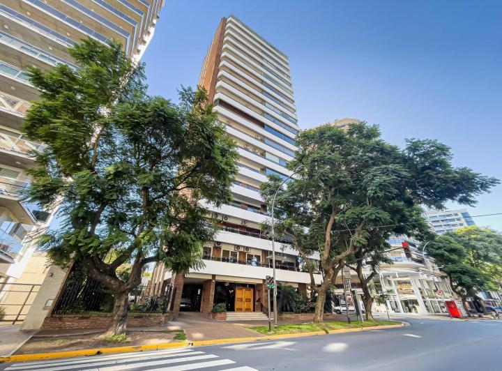 Departamento · 172m² · 6 Ambientes · 1 Cochera