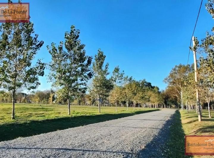 Terreno · 882m²