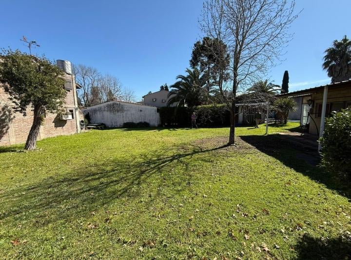 Terreno · 225m²