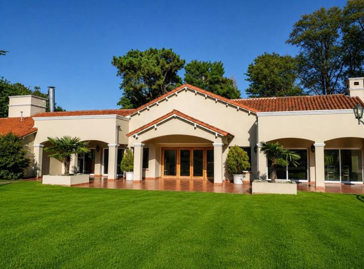 Terreno · 818m²