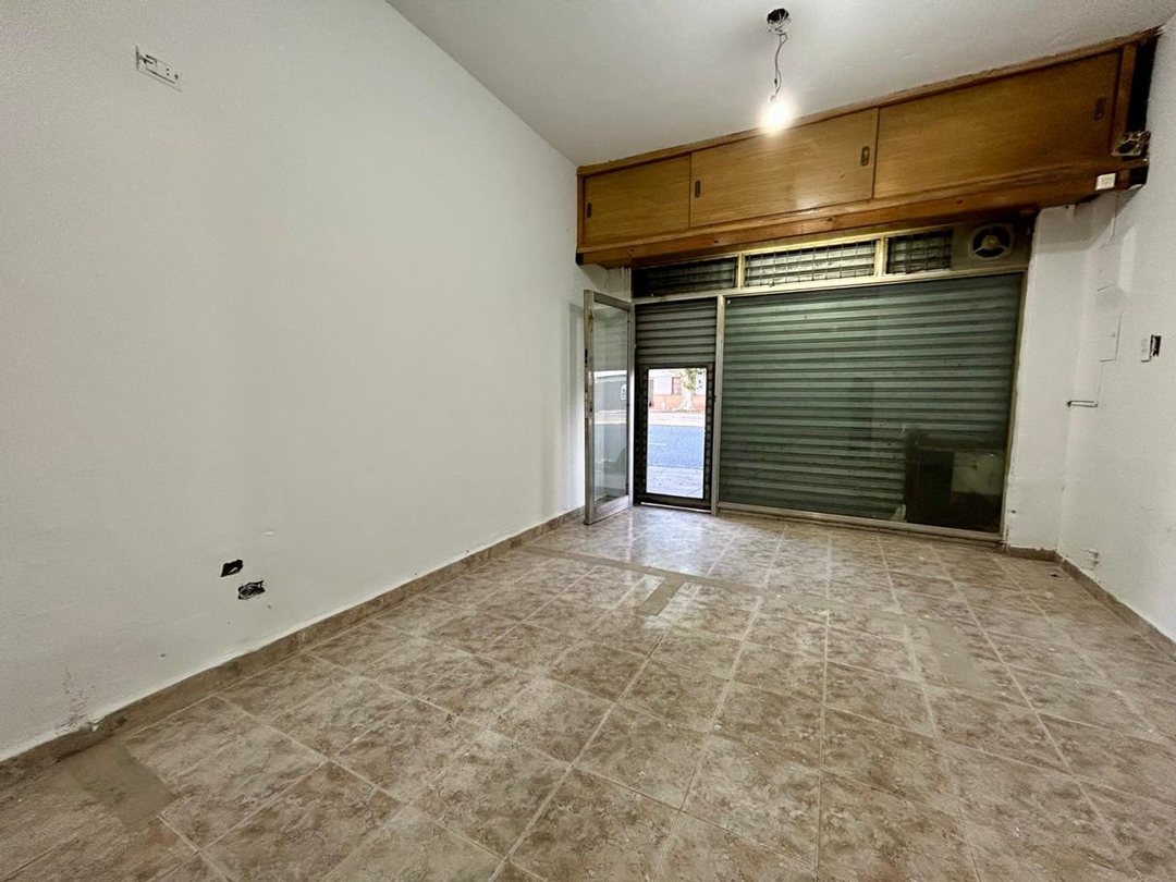 LOCAL EN VENTA - VILLA SANTA RITA. CABA