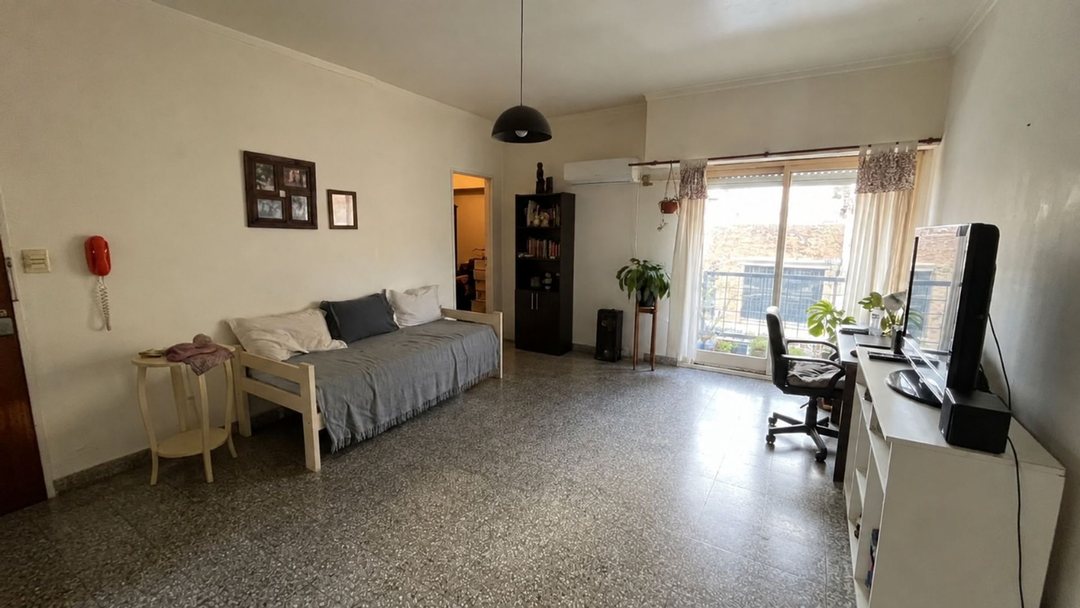 PH EN VENTA LA PLATA 3 DORMITORIOS Y BALCON