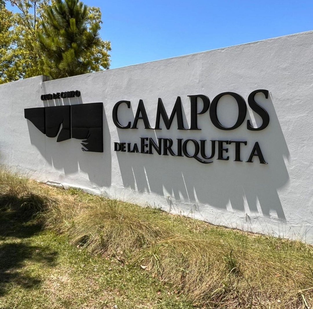 VENTA LOTE EN CAMPOS DE LA ENRIQUETA - LA PLATA