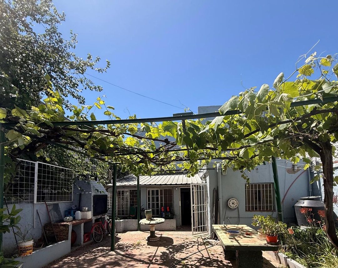 VENTA  CASA COCHERA QUINCHO PARRILLA VILLA RAFFO