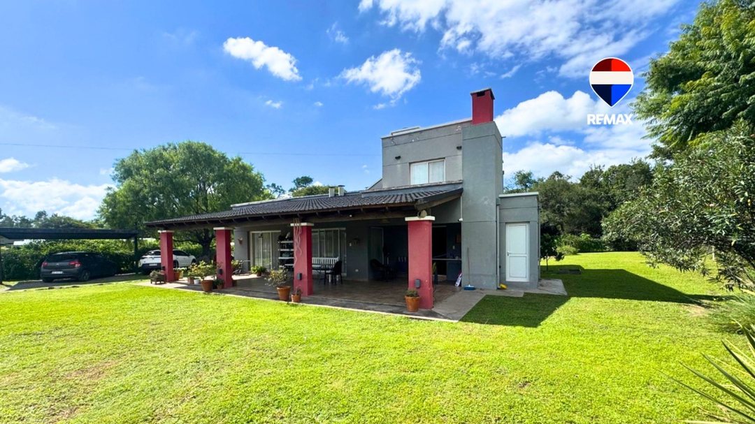 CASA CON PILETA 3 DORMITORIOS EN VENTA EN SAN LUIS