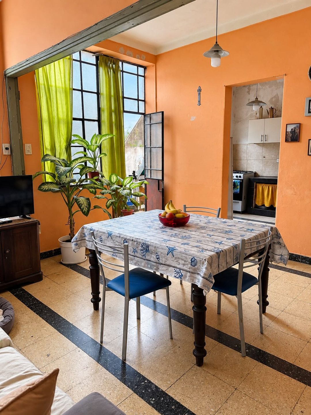 VENTA DOS VIVIENDAS LOTE PROPIO CON PATIO LUGANO
