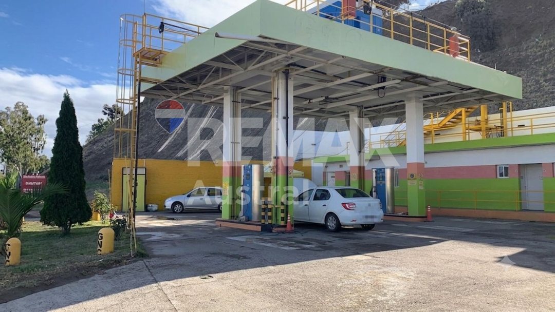 GALPON CON OFICINAS-TALLER-CENTRO