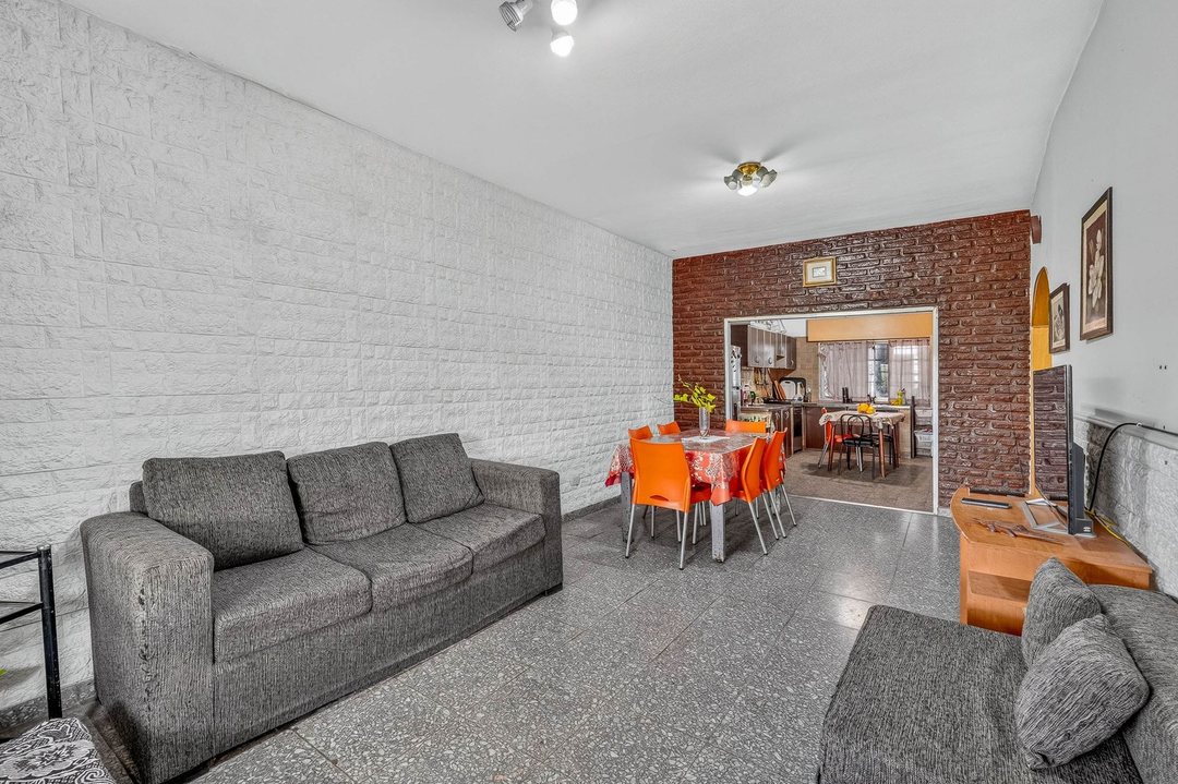 VENTA CASA 4 AMB C/COCHERAS Y ANEXO EN SAN MARTIN