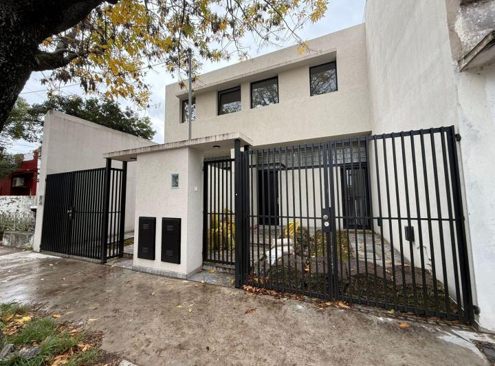 PH · 80m² · 2 Ambientes · 1 Cochera