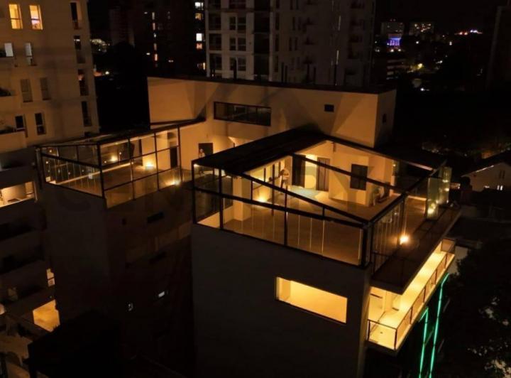 Local comercial · 340m² · 4 Ambientes