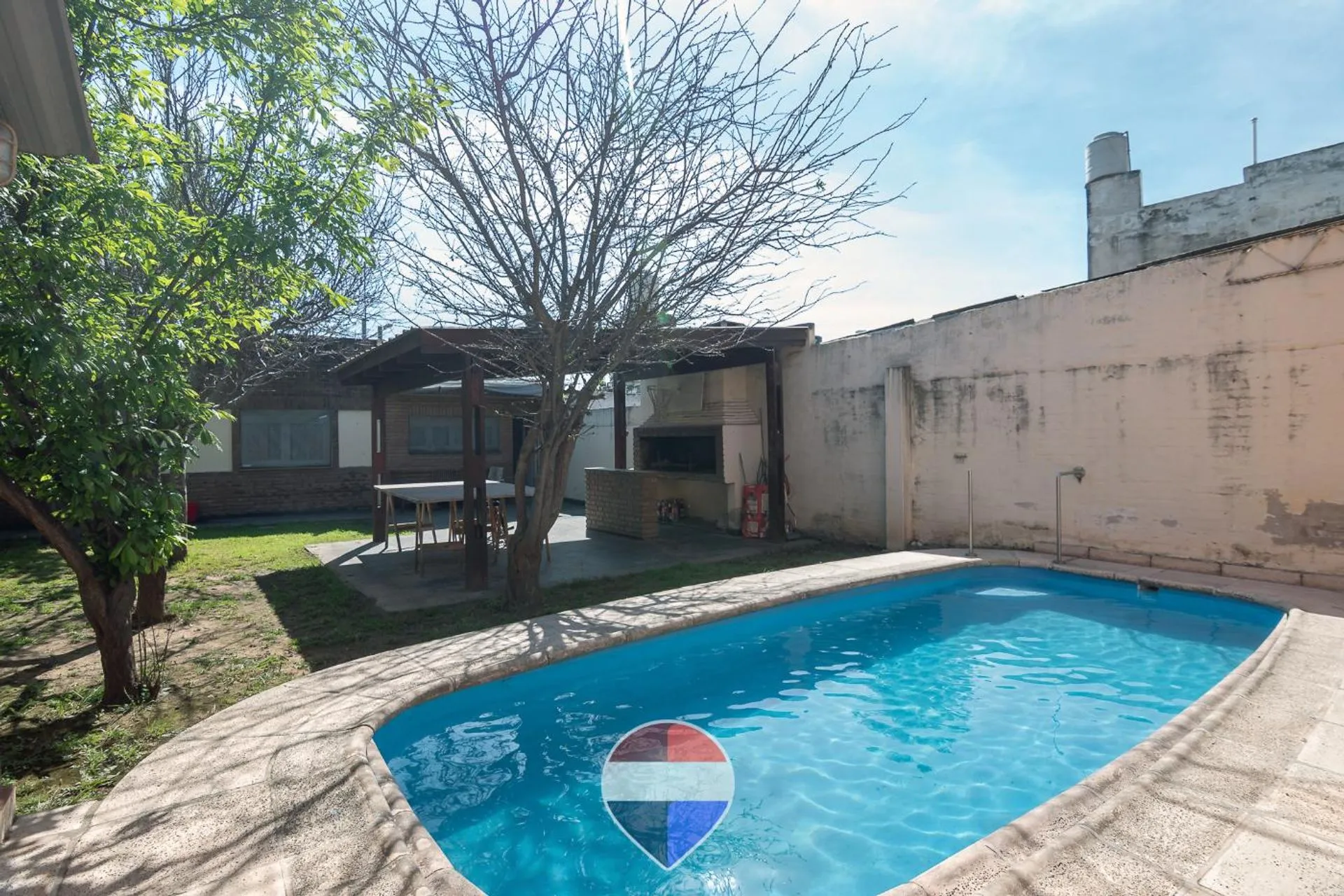 CASA Bº ALTO ALBERDI CORDOBA 3 DORMI PILETA PATIO QUINCHO COCHERA CALLE FELIX FRIAS INVERSION VENTA