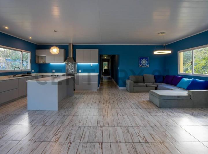Casa · 180m² · 6 Ambientes