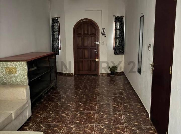 Casa · 279m² · 5 Ambientes · 1 Cochera