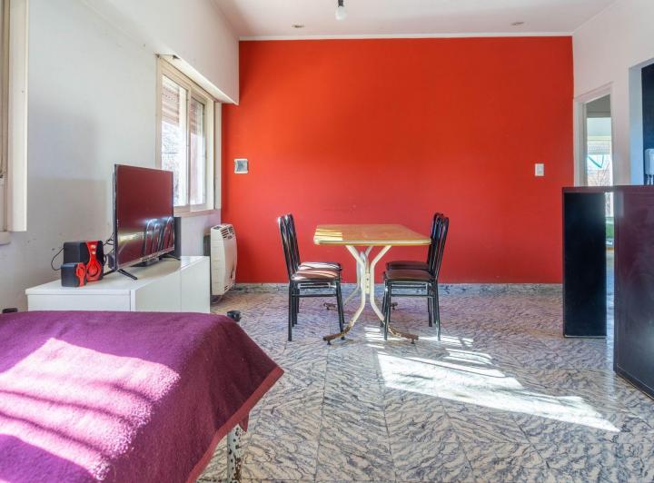 Casa · 177m² · 6 Ambientes · 1 Cochera