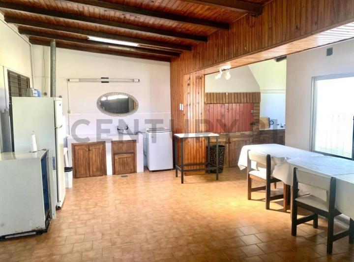 Casa · 269m² · 6 Ambientes · 3 Cocheras