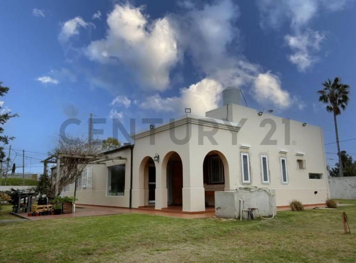 Casa · 271m² · 4 Dormitorios