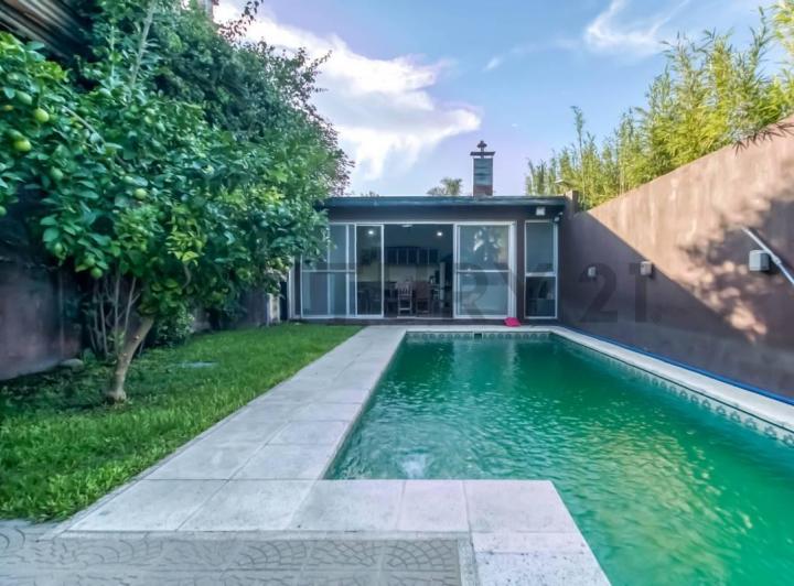 Casa · 157m² · 5 Ambientes · 3 Cocheras
